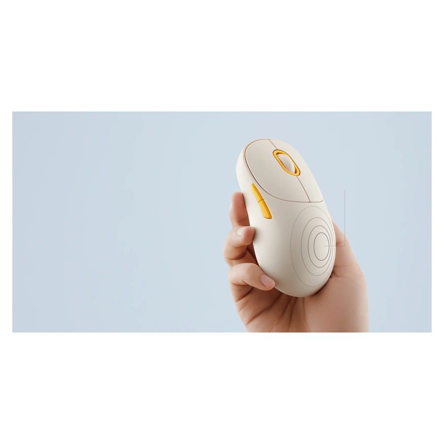 Xiaomi Wireless Mouse 3 — complete Off-white mouse held in hand