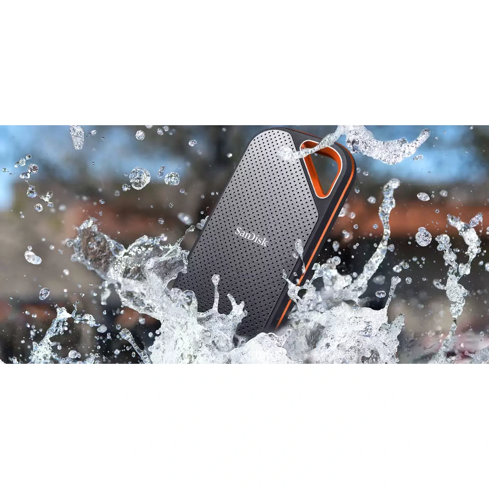 SanDisk Extreme PRO Portable SSD E81 2TB — manufacturer product-in-use photograph