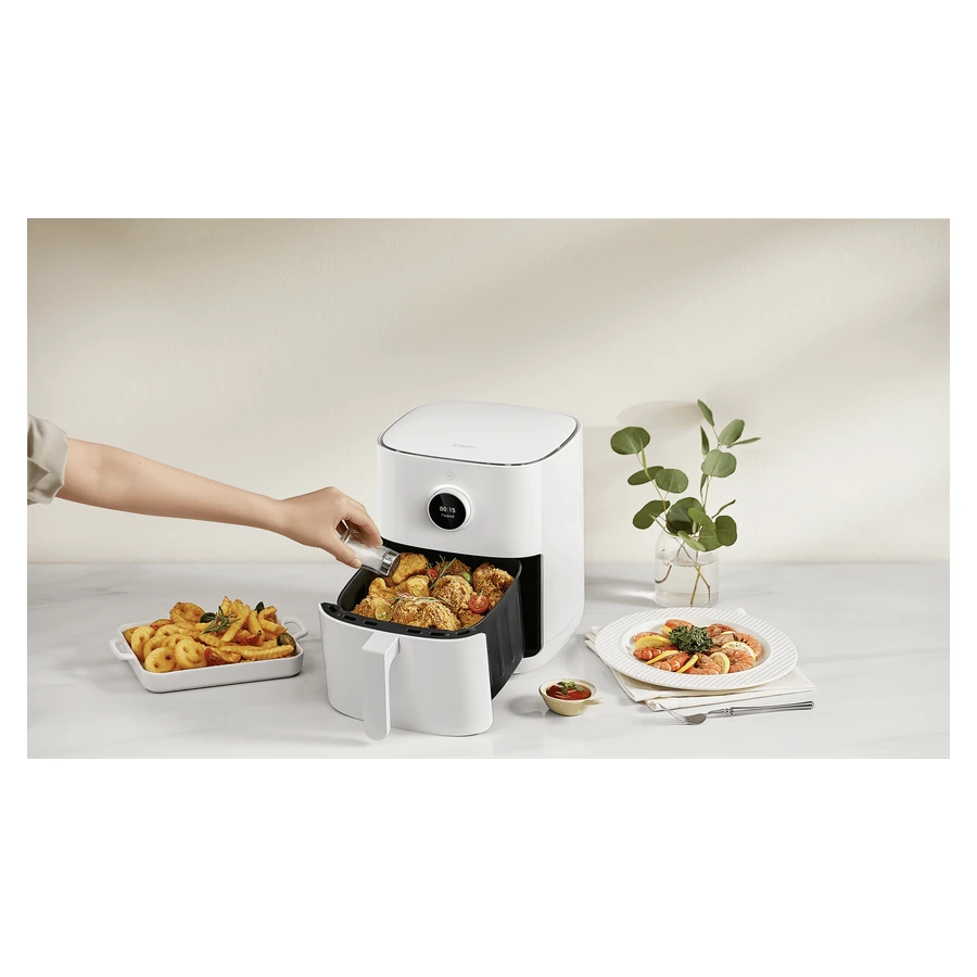 Xiaomi Smart Air Fryer 4.5L (UK) — complete appliance and cooking basket